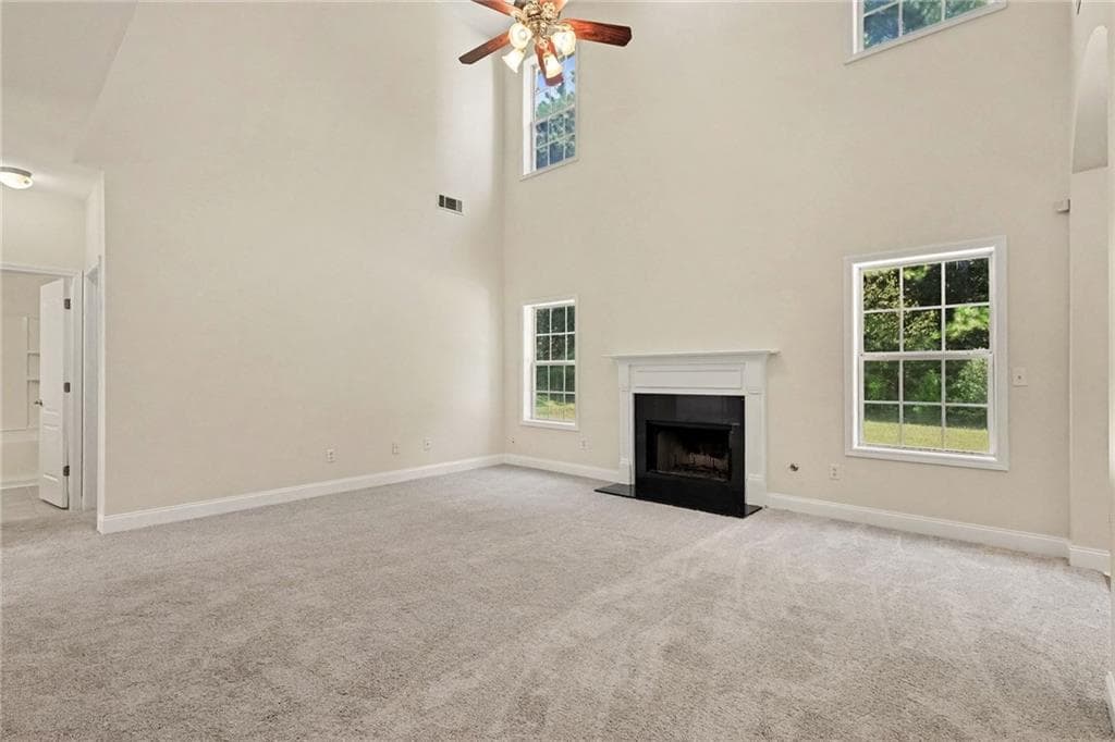 5 bedroom, 3 bathroom, 2,914 sq ft single family residence for sale at 9770 Ivey Ridge Circle, Jonesboro, GA 30238 — photo 4