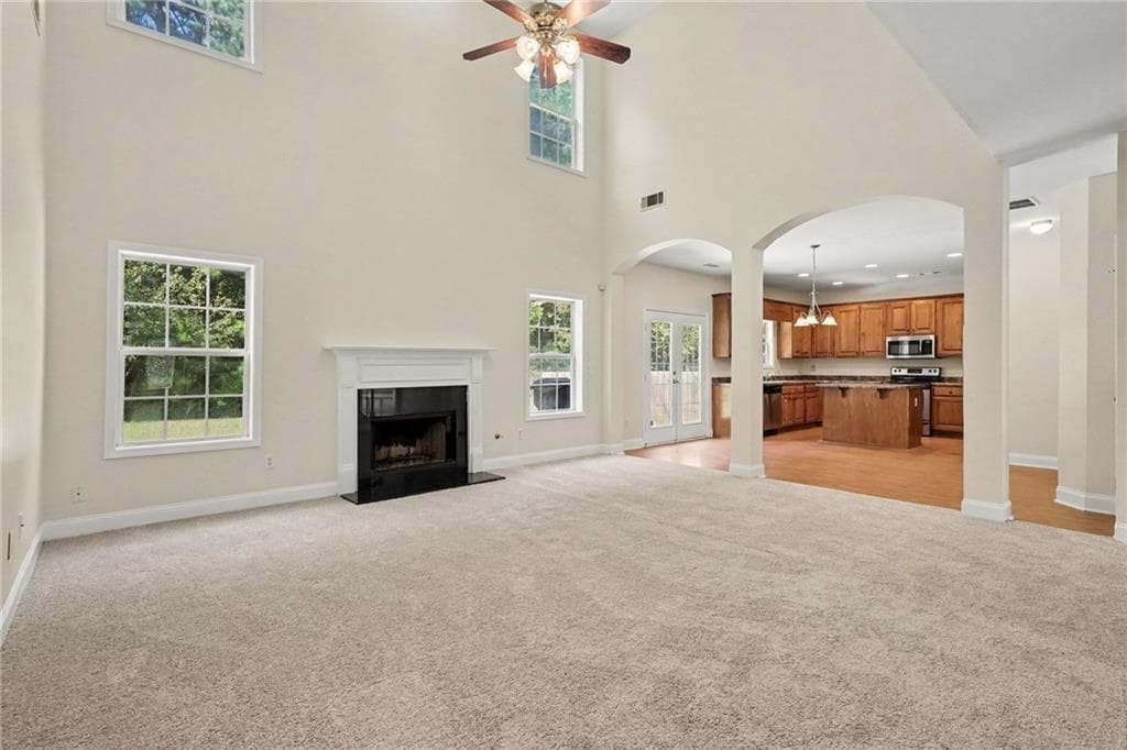 5 bedroom, 3 bathroom, 2,914 sq ft single family residence for sale at 9770 Ivey Ridge Circle, Jonesboro, GA 30238 — photo 6
