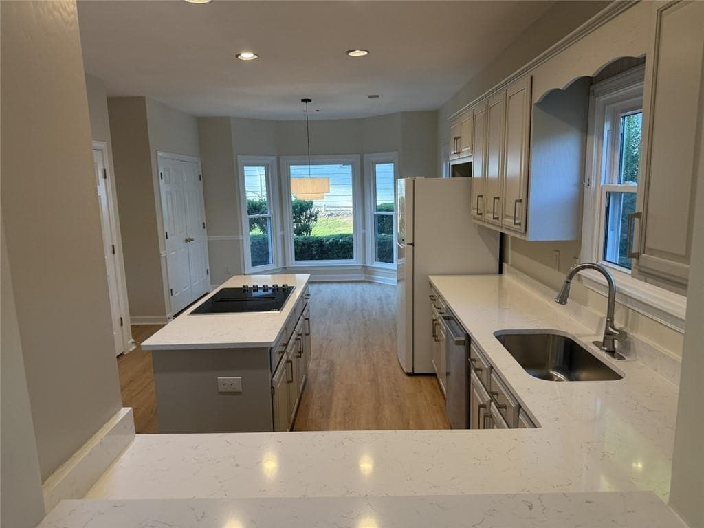 4 bedroom, 3 bathroom, 2,674 sq ft single family residence for rent at 525 Birch Forest Lane, Johns Creek, GA 30005 for $3,000 a month — photo 6