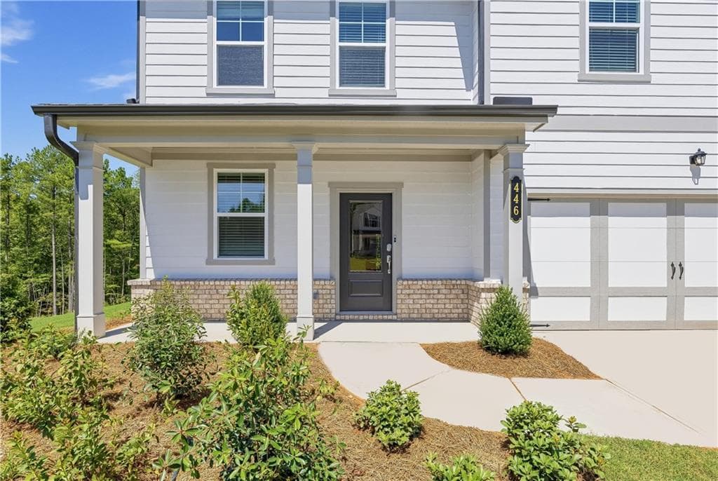 5 bedroom, 4 bathroom, 2,220 sq ft single family residence for sale at 446 Panther Creek Lane, Jackson, GA 30233 — photo 3