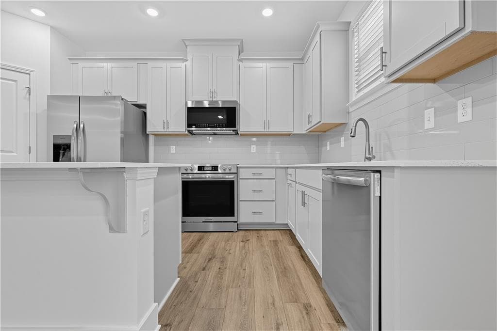 5 bedroom, 4 bathroom, 2,220 sq ft single family residence for sale at 446 Panther Creek Lane, Jackson, GA 30233 — photo 10