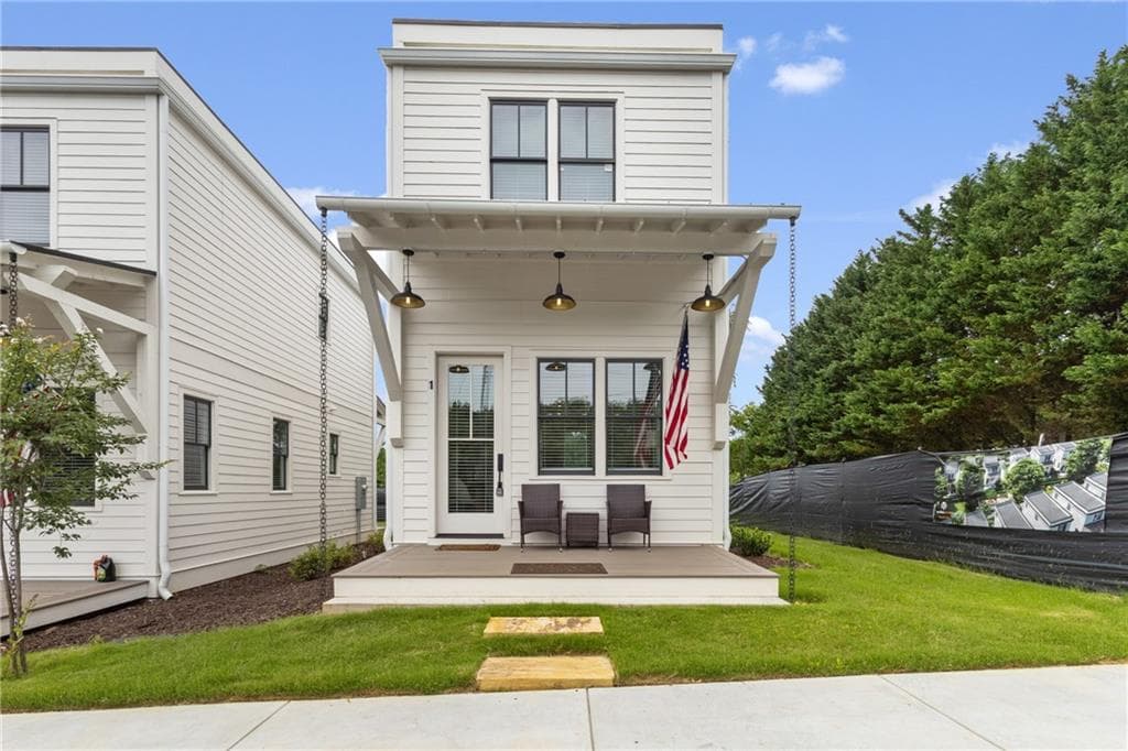 2 bedroom, 2 bathroom, 792 sq ft single family residence for sale at 184 W Jarrard St Unit 3, Cleveland, GA 30528 — photo 1 of 19