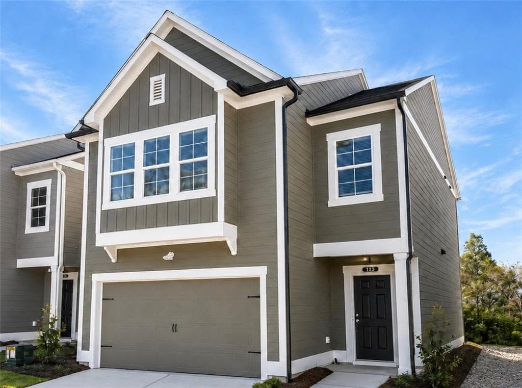 3 bedroom, 3 bathroom, 2,013 sq ft single family residence for rent at 123 Mill Pond Lane, Calhoun, GA 30701 for $1,700 a month