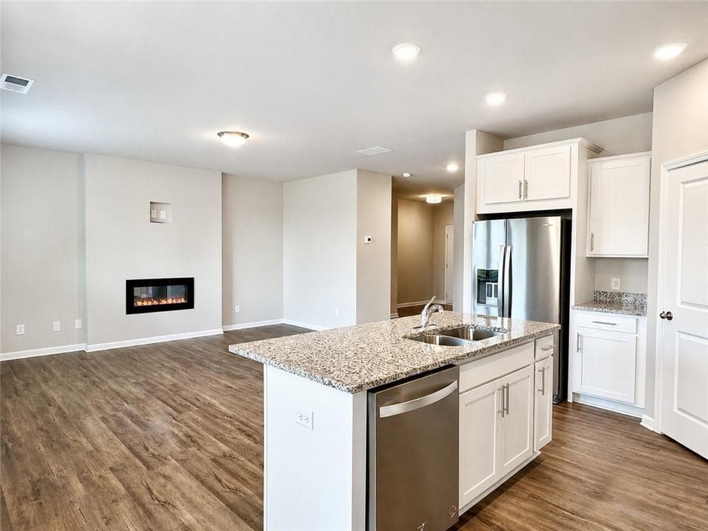 3 bedroom, 3 bathroom, 2,013 sq ft single family residence for rent at 123 Mill Pond Lane, Calhoun, GA 30701 for $1,700 a month — photo 7