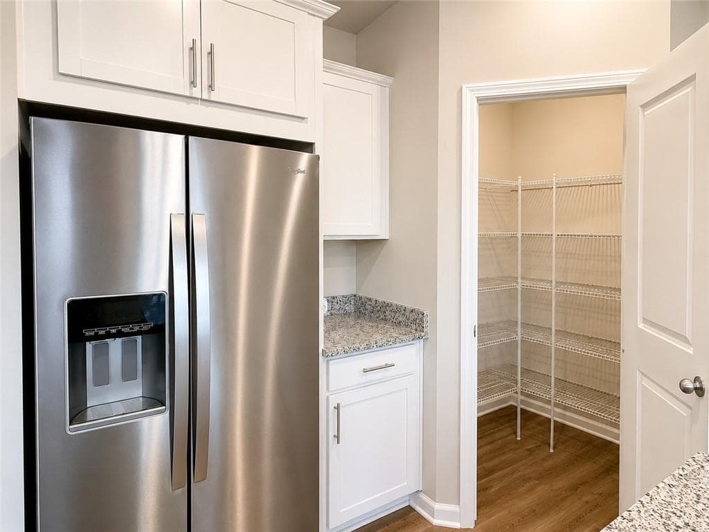 3 bedroom, 3 bathroom, 2,013 sq ft single family residence for rent at 123 Mill Pond Lane, Calhoun, GA 30701 for $1,700 a month — photo 9