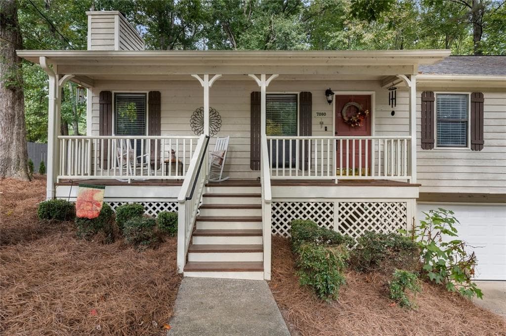 4 bedroom, 2 bathroom, 1,768 sq ft single family residence for sale at 7080 Sumit Creek Drive, Kennesaw, GA 30152 — photo 4