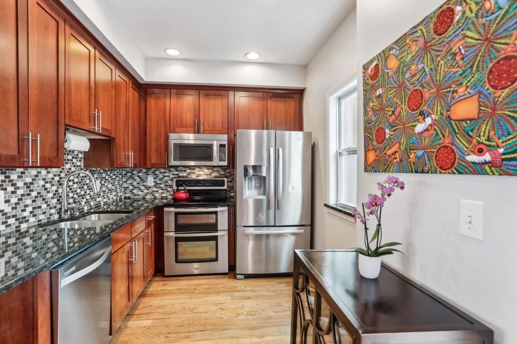 3 bedroom, 4 bathroom, 1,054 sq ft townhouse for sale at 829 Piedmont Avenue 829A, Atlanta, GA 30308 — photo 8