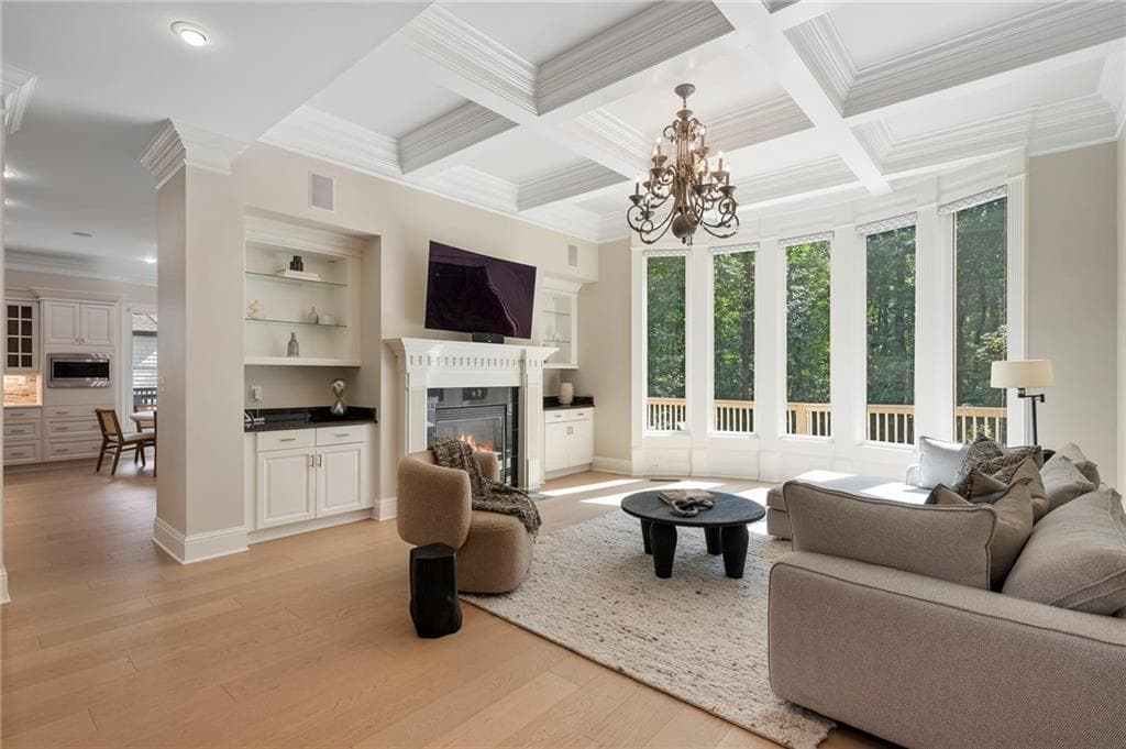 5 bedroom, 6 bathroom, 6,000 sq ft single family residence for sale at 6297 Windward Parkway, Alpharetta, GA 30005 — photo 6