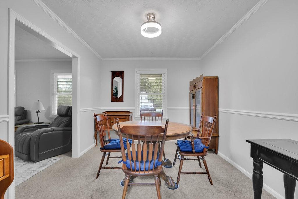3 bedroom, 2 bathroom, 1,524 sq ft single family residence for sale at 5041 Fitts Drive, Roswell, GA 30075 — photo 10
