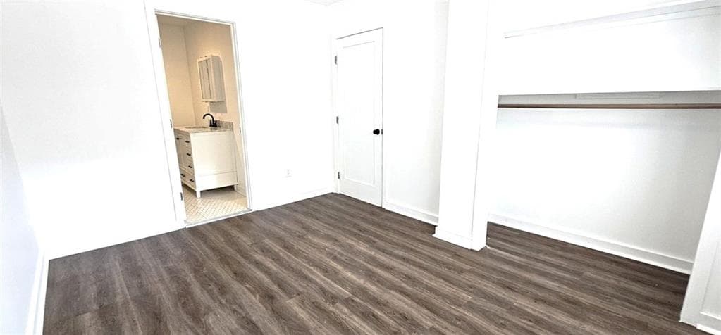 1 bedroom, 1 bathroom, 500 sq ft single family residence for rent at 3230 W Shadowlawn Avenue GARAGE APT, Atlanta, GA 30305 for $1,700 a month — photo 4