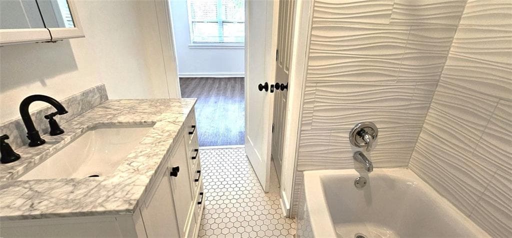 1 bedroom, 1 bathroom, 500 sq ft single family residence for rent at 3230 W Shadowlawn Avenue GARAGE APT, Atlanta, GA 30305 for $1,700 a month — photo 7