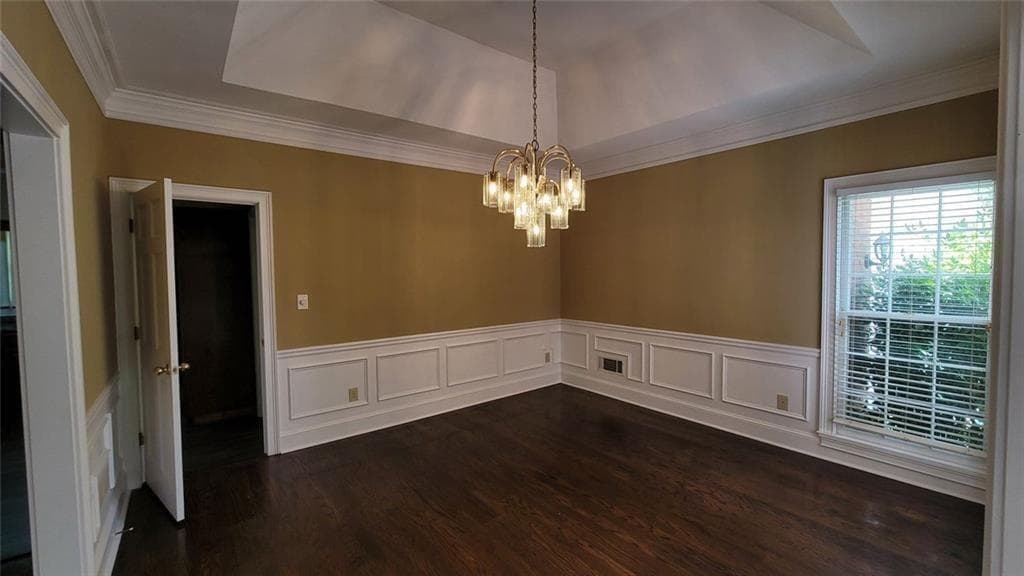 6 bedroom, 5 bathroom, 4,052 sq ft single family residence for rent at 5005 Johns Creek Court, Alpharetta, GA 30022 for $3,300 a month — photo 7