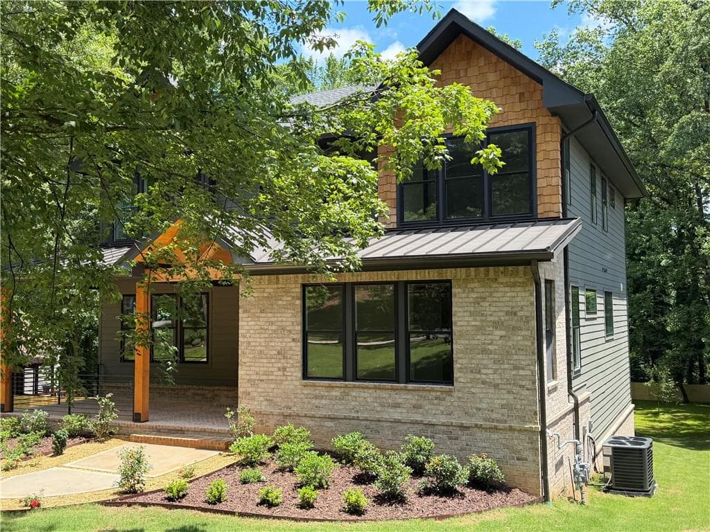 5 bedroom, 5 bathroom, 5,000 sq ft single family residence for sale at 1202 Thomas Road, Decatur, GA 30030 — photo 3