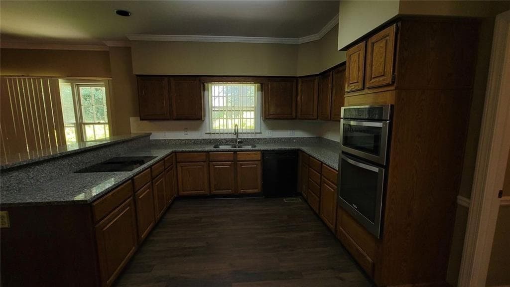 6 bedroom, 5 bathroom, 4,052 sq ft single family residence for rent at 5005 Johns Creek Court, Alpharetta, GA 30022 for $3,300 a month — photo 10