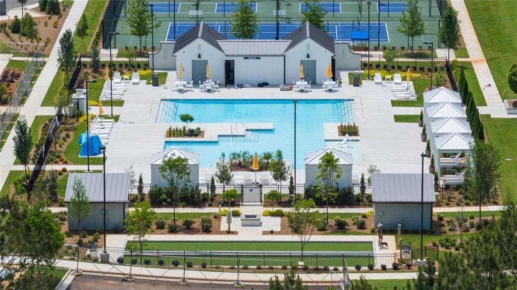 3 bedroom, 2 bathroom, 2,264 sq ft single family residence for sale at 725 Highgrove Pass, Canton, GA 30115 — photo 3