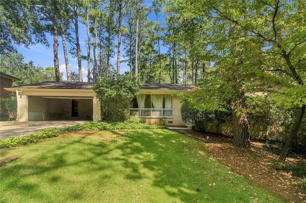 3 bedroom, 2 bathroom, 2,352 sq ft single family residence for sale at 1550 Diamond Head Circle, Decatur, GA 30033 — photo 4