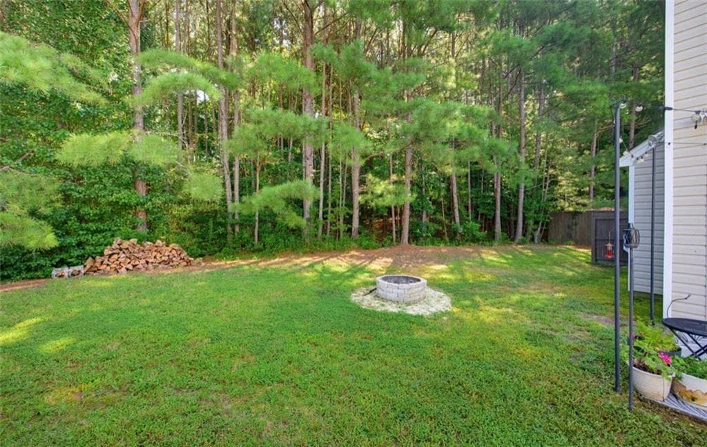 3 bedroom, 3 bathroom, 1,360 sq ft single family residence for sale at 179 Oak Grove Place, Acworth, GA 30102 — photo 2