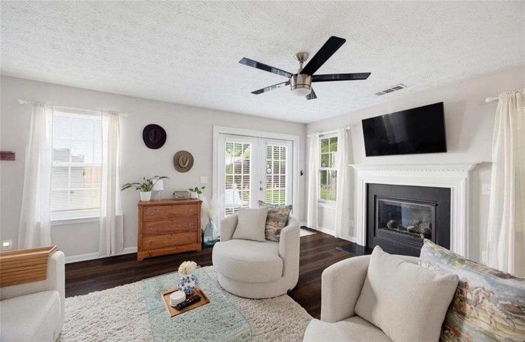3 bedroom, 3 bathroom, 1,360 sq ft single family residence for sale at 179 Oak Grove Place, Acworth, GA 30102 — photo 4