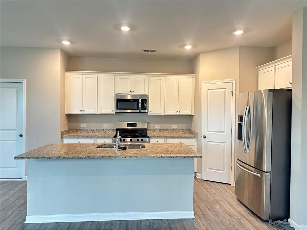 4 bedroom, 3 bathroom, 1,875 sq ft single family residence for rent at 243 Grey Falcon Avenue, Braselton, GA 30517 for $2,000 a month — photo 2