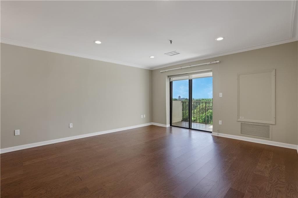 1 bedroom, 1 bathroom, 760 sq ft condominium for rent at 300 Johnson Ferry Road B902, Atlanta, GA 30328 for $2,458 a month — photo 3