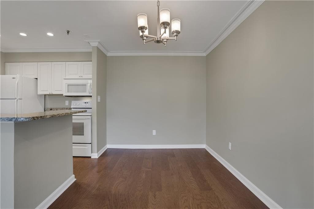 1 bedroom, 1 bathroom, 760 sq ft condominium for rent at 300 Johnson Ferry Road B902, Atlanta, GA 30328 for $2,458 a month — photo 9