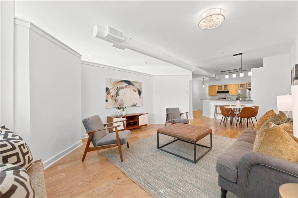 2 bedroom, 2 bathroom, 1,187 sq ft condominium for sale at 800 Peachtree Street 8227, Atlanta, GA 30308 — photo 4
