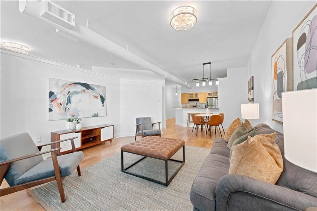 2 bedroom, 2 bathroom, 1,187 sq ft condominium for sale at 800 Peachtree Street 8227, Atlanta, GA 30308 — photo 8