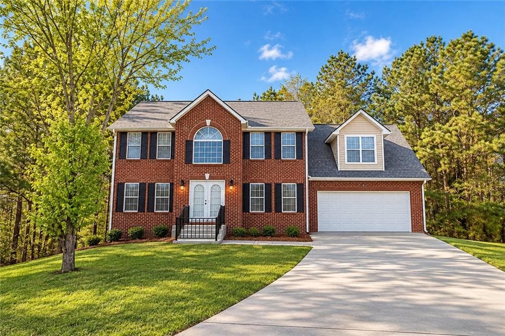 6 bedroom, 4 bathroom, 3,151 sq ft single family residence for sale at 3635 Spring Mesa Drive, Snellville, GA 30039