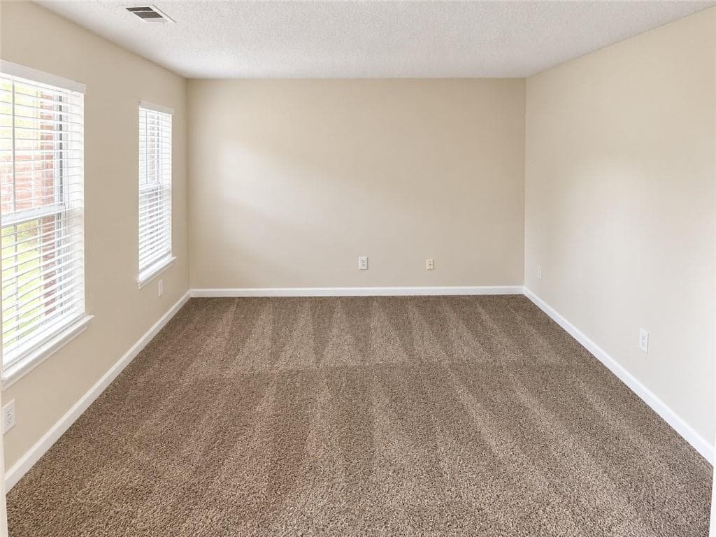 6 bedroom, 4 bathroom, 3,151 sq ft single family residence for sale at 3635 Spring Mesa Drive, Snellville, GA 30039 — photo 10
