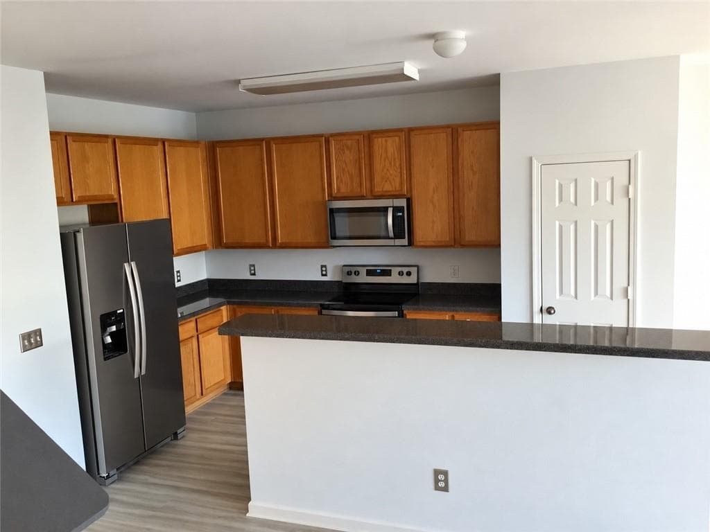 3 bedroom, 3 bathroom, 1,676 sq ft townhouse for rent at 3366 Fernview Drive, Lawrenceville, GA 30044 for $2,150 a month — photo 7