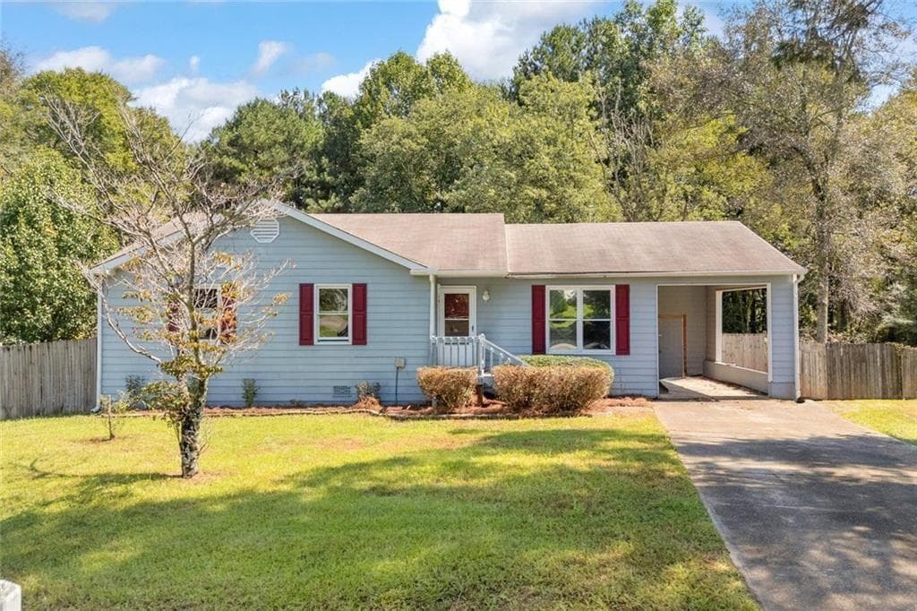 3 bedroom, 2 bathroom, 1,278 sq ft single family residence for sale at 374 Meadow Trace Drive, Auburn, GA 30011