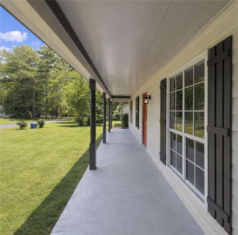 3 bedroom, 2 bathroom, 1,408 sq ft single family residence for sale at 380 Independence Drive, Jonesboro, GA 30238 — photo 7