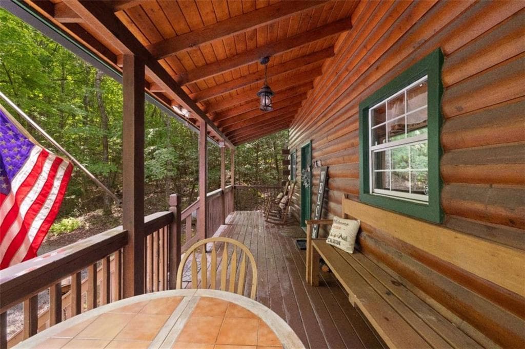 2 bedroom, 2 bathroom, 1,131 sq ft single family residence for sale at 218 Broken Arrow Way, Epworth, GA 30541