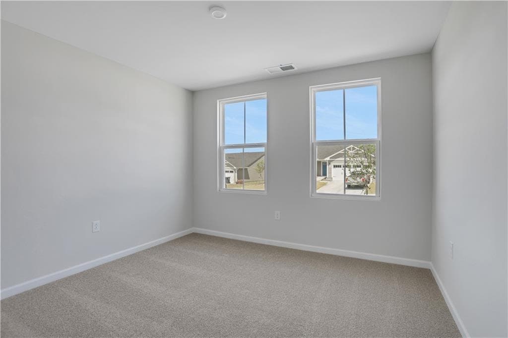 3 bedroom, 2 bathroom, 1,296 sq ft single family residence for sale at 111 Brent Boulevard, Calhoun, GA 30701 — photo 3
