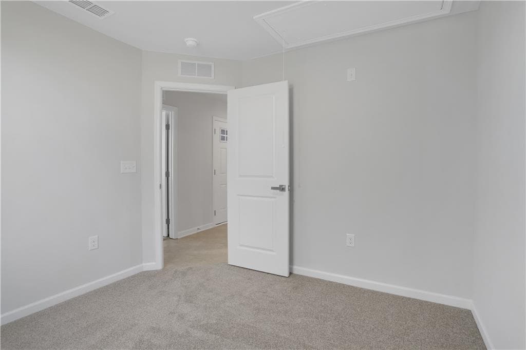 3 bedroom, 2 bathroom, 1,296 sq ft single family residence for sale at 111 Brent Boulevard, Calhoun, GA 30701 — photo 6