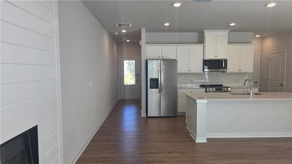 3 bedroom, 3 bathroom, 1,855 sq ft townhouse for rent at 7493 Clover Lane 126, Flowery Branch, GA 30542 for $2,250 a month — photo 2