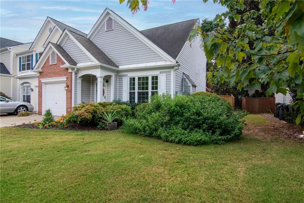 3 bedroom, 3 bathroom, 1,478 sq ft townhouse for sale at 5371 Medlock Corners Drive, Norcross, GA 30092 — photo 3
