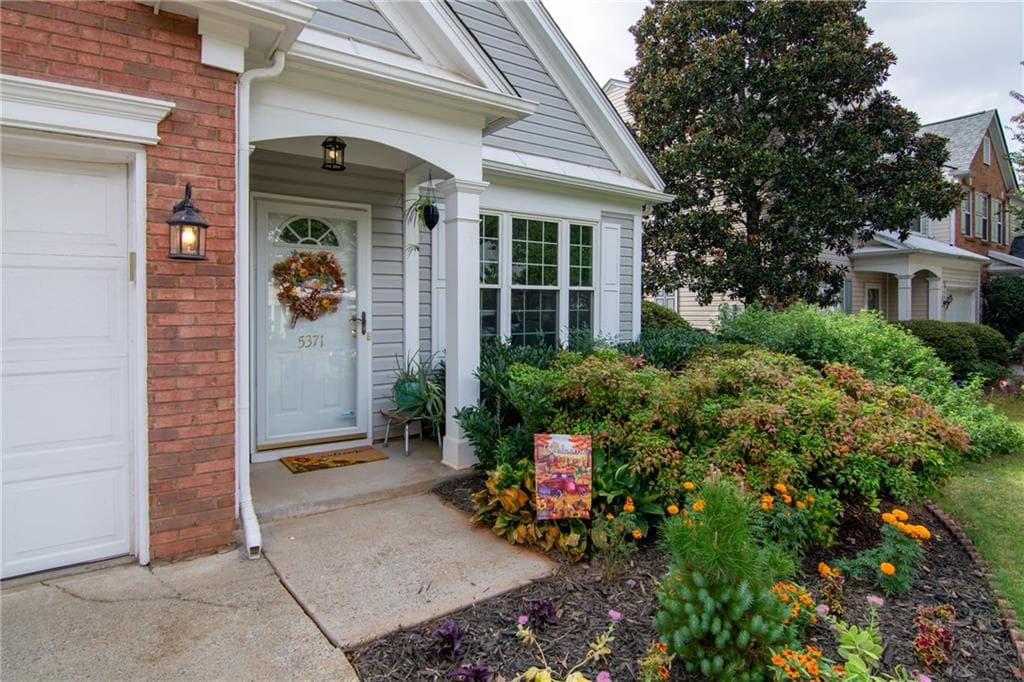3 bedroom, 3 bathroom, 1,478 sq ft townhouse for sale at 5371 Medlock Corners Drive, Norcross, GA 30092 — photo 4