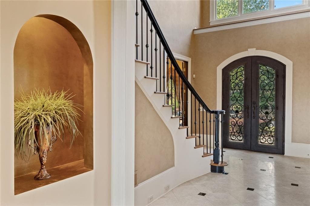 6 bedroom, 6 bathroom, 8,173 sq ft single family residence for sale at 401 Black Diamond Court, Johns Creek, GA 30097 — photo 2