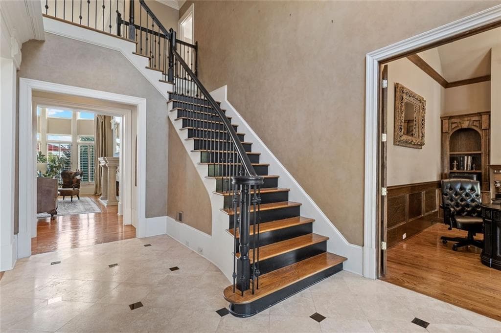 6 bedroom, 6 bathroom, 8,173 sq ft single family residence for sale at 401 Black Diamond Court, Johns Creek, GA 30097 — photo 3