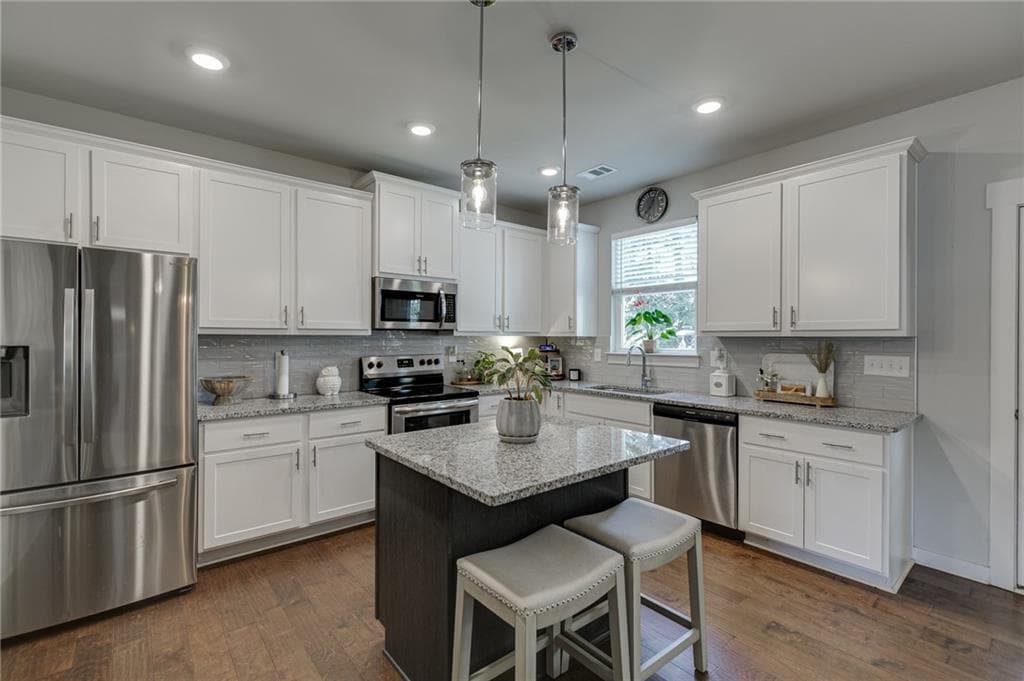 3 bedroom, 3 bathroom, 2,212 sq ft single family residence for sale at 4254 Links Boulevard, Jefferson, GA 30549 — photo 7
