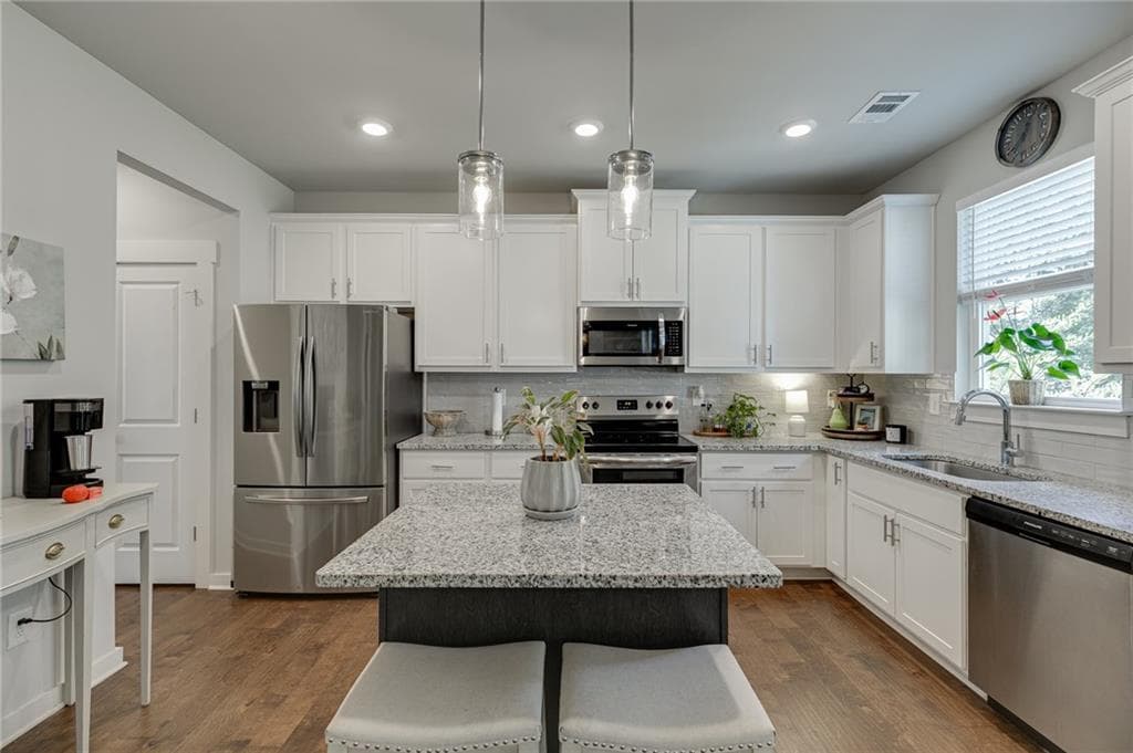 3 bedroom, 3 bathroom, 2,212 sq ft single family residence for sale at 4254 Links Boulevard, Jefferson, GA 30549 — photo 8