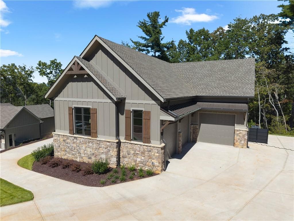 4 bedroom, 5 bathroom, 4,527 sq ft single family residence for sale at 30 Overlook Cove, Dahlonega, GA 30533 — photo 4