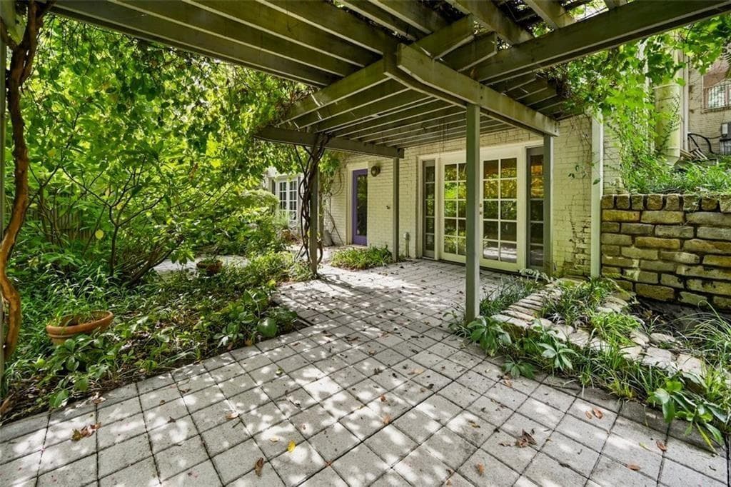 5 bedroom, 3 bathroom, 3,295 sq ft single family residence for rent at 60 26th Street, Atlanta, GA 30309 for $6,850 a month — photo 3
