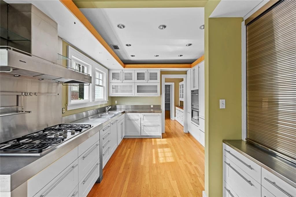 5 bedroom, 3 bathroom, 3,295 sq ft single family residence for rent at 60 26th Street, Atlanta, GA 30309 for $6,850 a month — photo 8