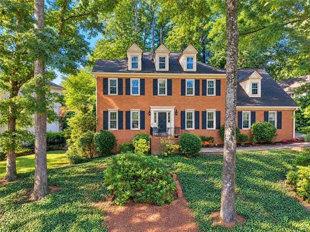 5 bedroom, 4 bathroom, 4,001 sq ft single family residence for sale at 230 Clipper Bay Drive, Alpharetta, GA 30005