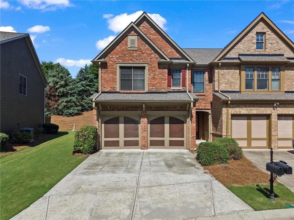 3 bedroom, 3 bathroom, 1,746 sq ft townhouse for sale at 1340 Winshire Cove, Alpharetta, GA 30004 — photo 2