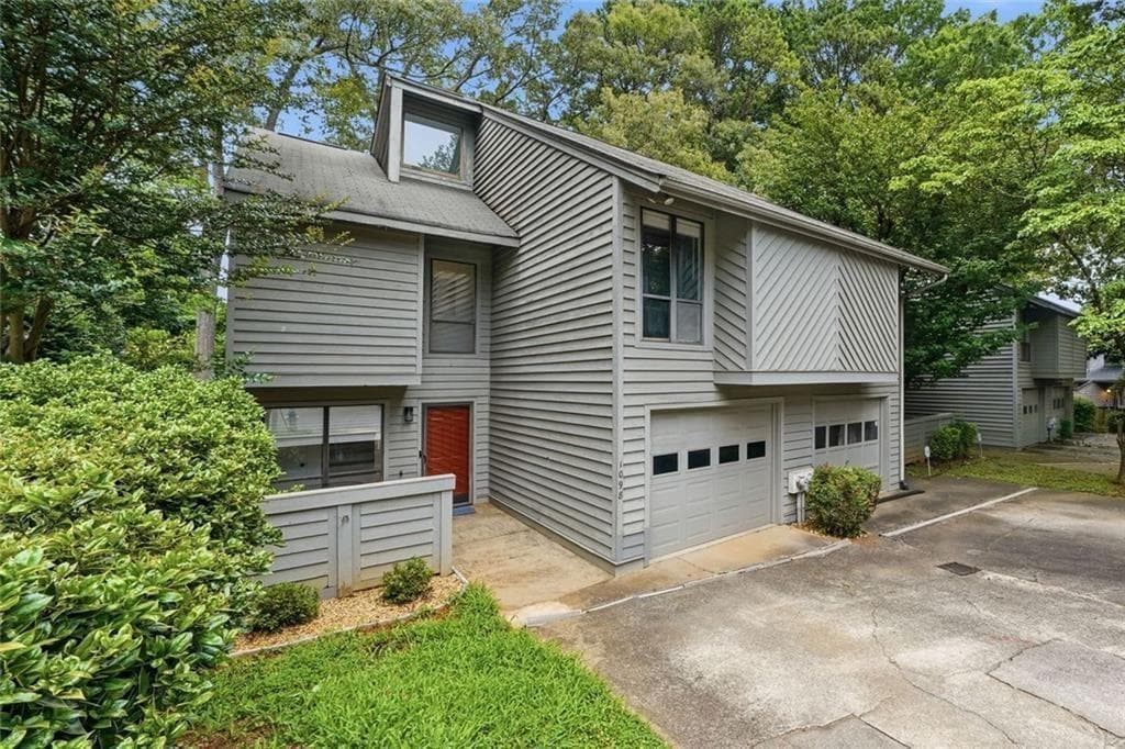 2 bedroom, 2 bathroom, 1,352 sq ft townhouse for rent at 1098 Creatwood Place, Smyrna, GA 30080 for $2,750 a month — photo 3