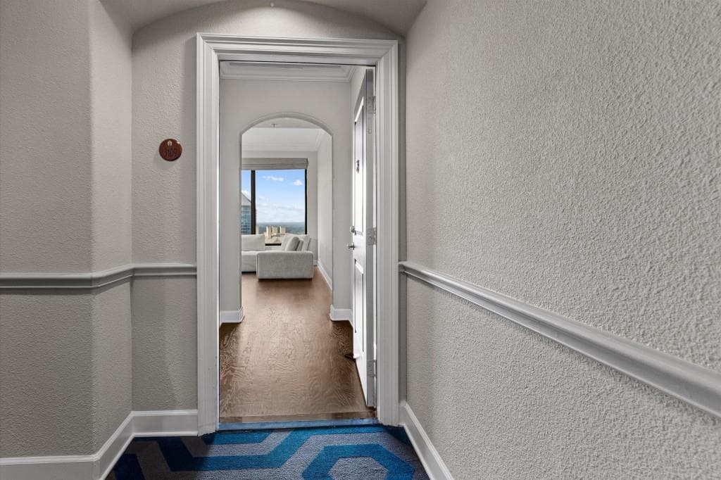 1 bedroom, 1 bathroom, 972 sq ft condominium for sale at 3445 Stratford Road 3109, Atlanta, GA 30326 — photo 4