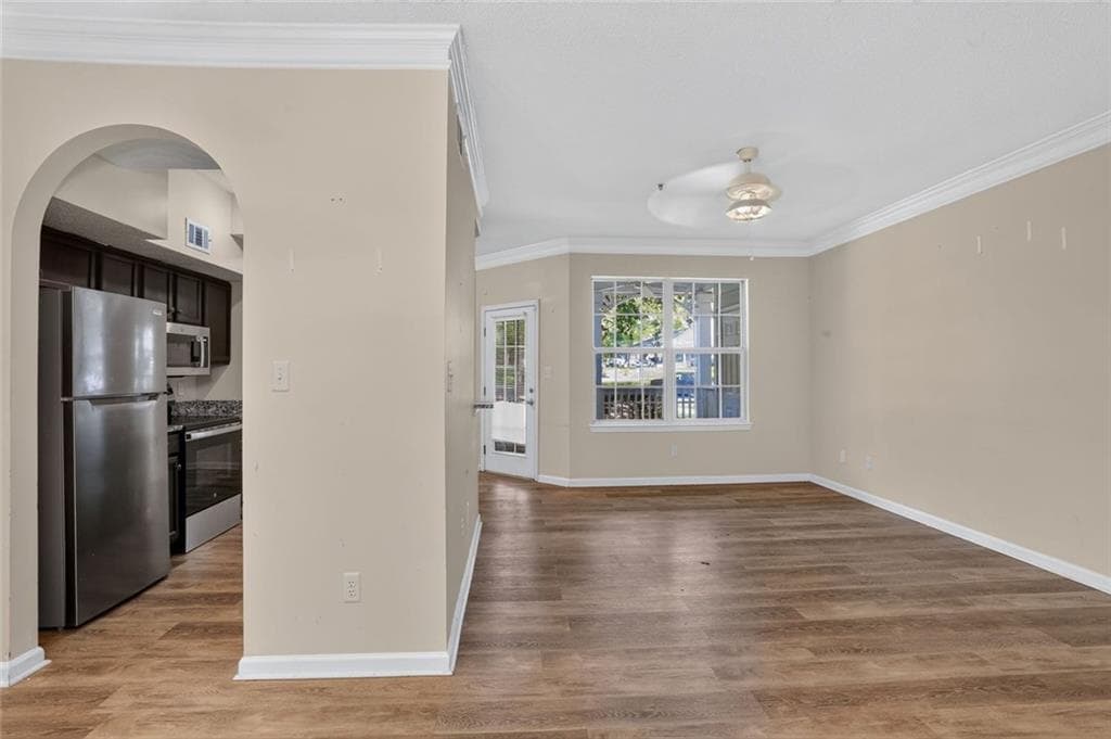 2 bedroom, 2 bathroom, 1,114 sq ft condominium for sale at 245 Amal Drive 5005, Atlanta, GA 30315 — photo 8